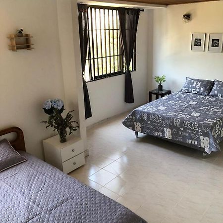 Habitaciones Independientes Cerca Al Aeropuerto 1 Cartagena Esterno foto